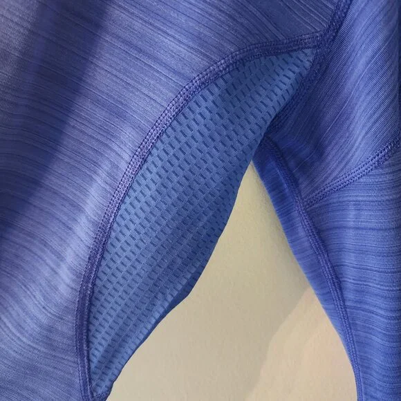 Fila Sport Lightweight Hoodie, Size L, Like New - Picture 4 of 7